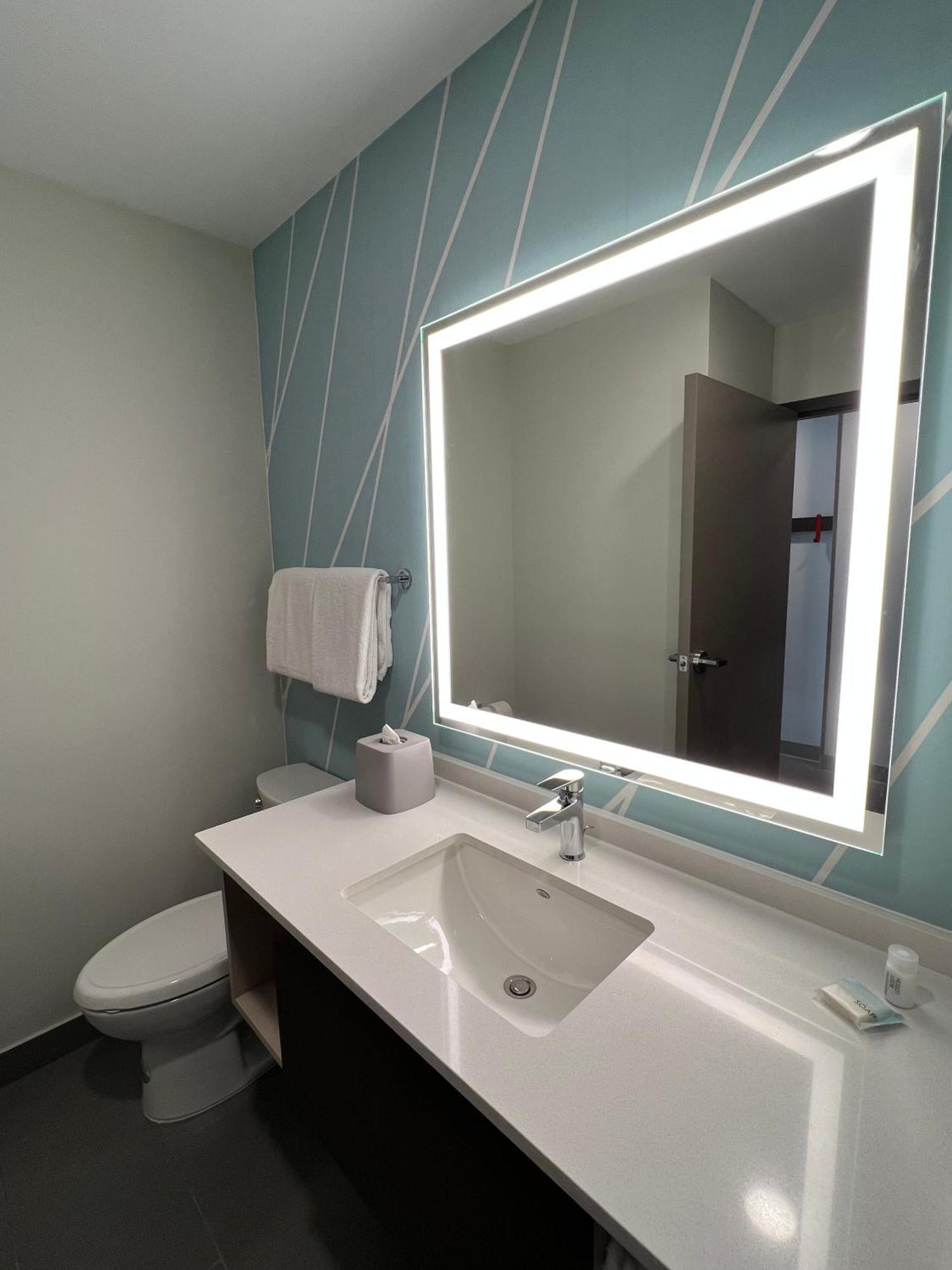 Avid Hotels - Guadalajara Av Vallarta Pte By Ihg Zapopan Zewnętrze zdjęcie